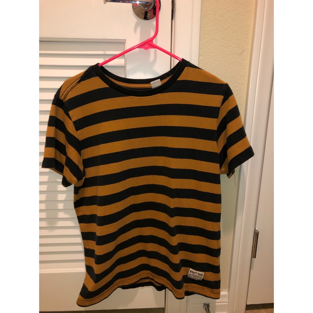 Levi shirt